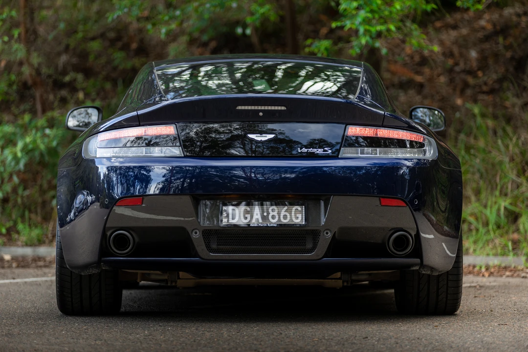 2017 Aston Martin V8 Vantage (2006-2017) - Image 7 of 31