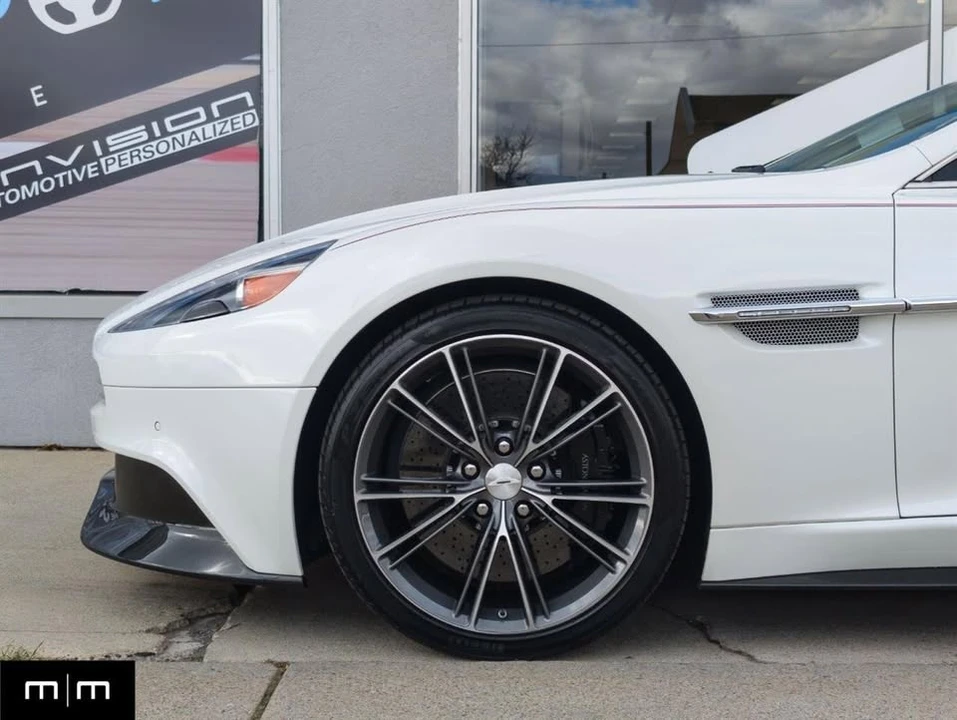 2017 Aston Martin Vanquish 2nd Gen - Image 9 of 19