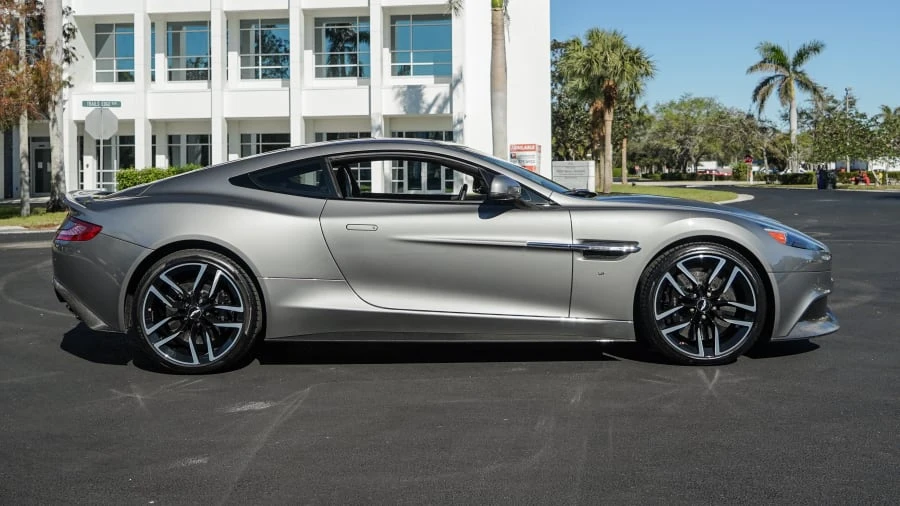 2017 Aston Martin Vanquish 2nd Gen - Image 7 of 10