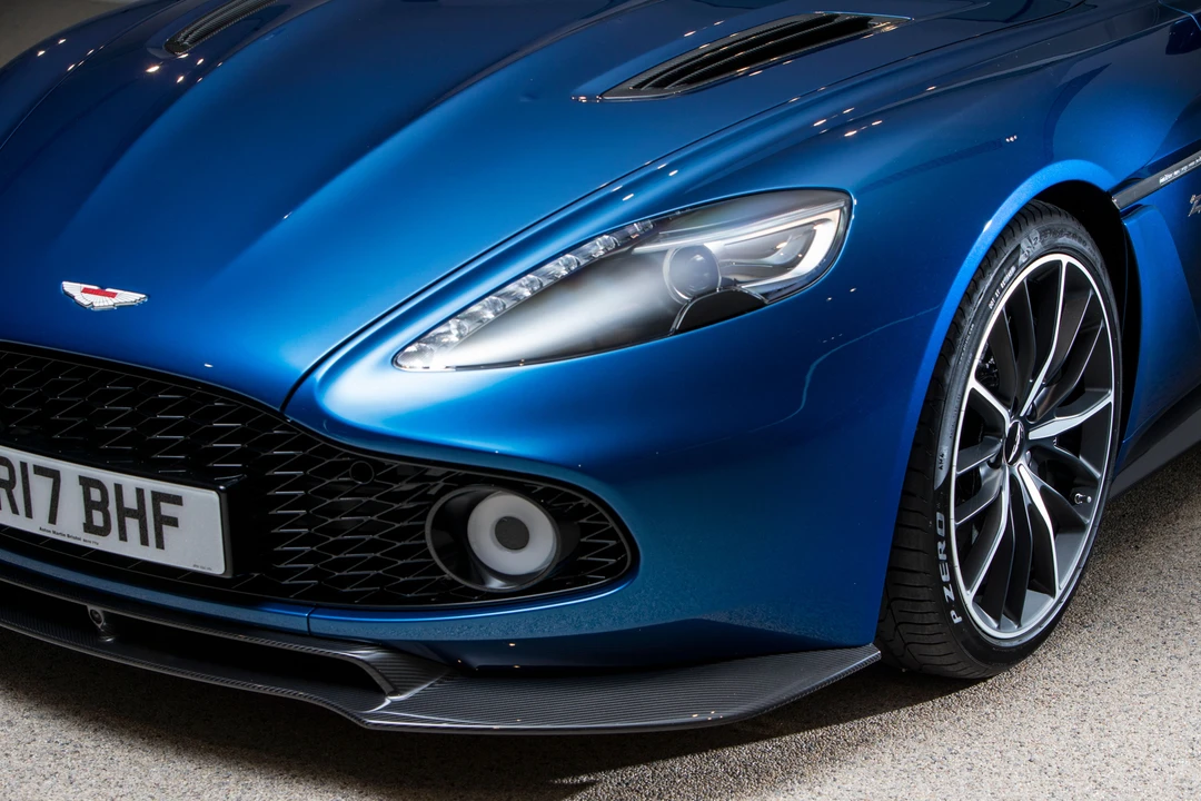 2017 Aston Martin Vanquish 2nd Gen - Image 27 of 31