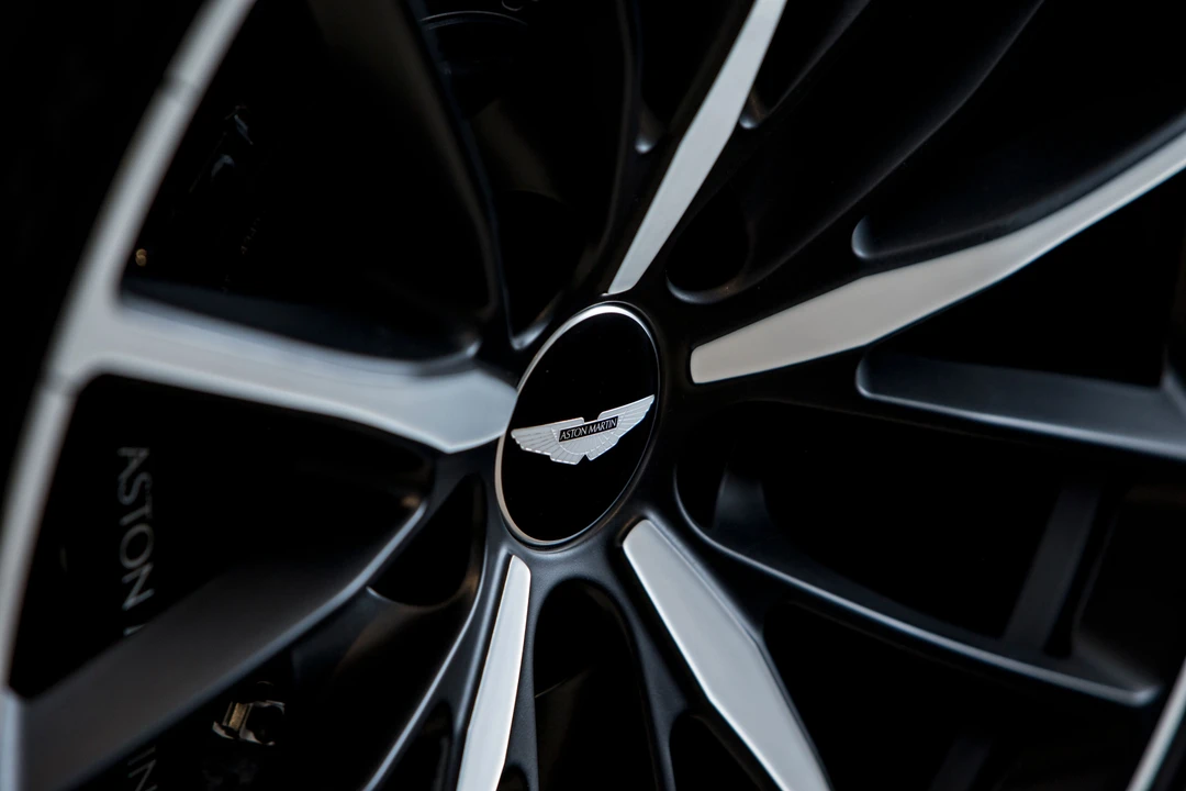 2017 Aston Martin Vanquish 2nd Gen - Image 13 of 31
