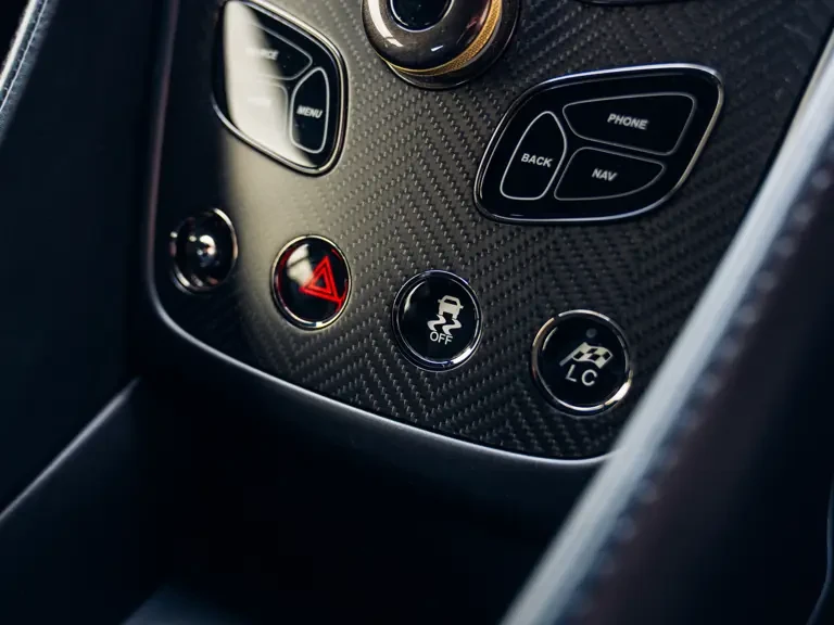 2017 Aston Martin Vanquish 2nd Gen - Image 18 of 31