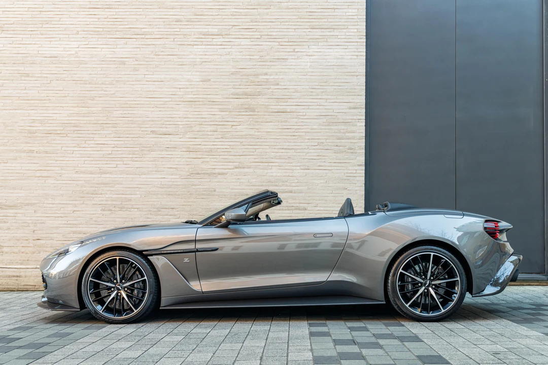 2017 Aston Martin Vanquish 2nd Gen - Image 8 of 31