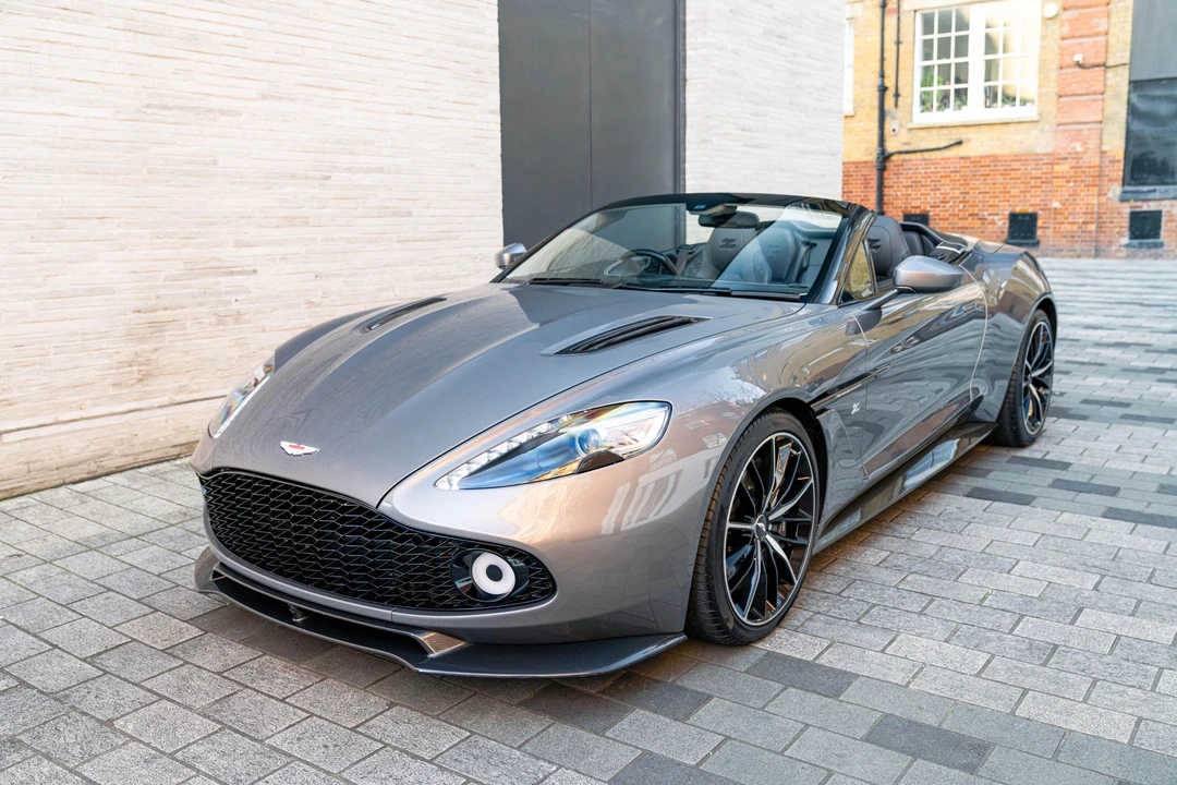 2017 Aston Martin Vanquish 2nd Gen - Image 18 of 31