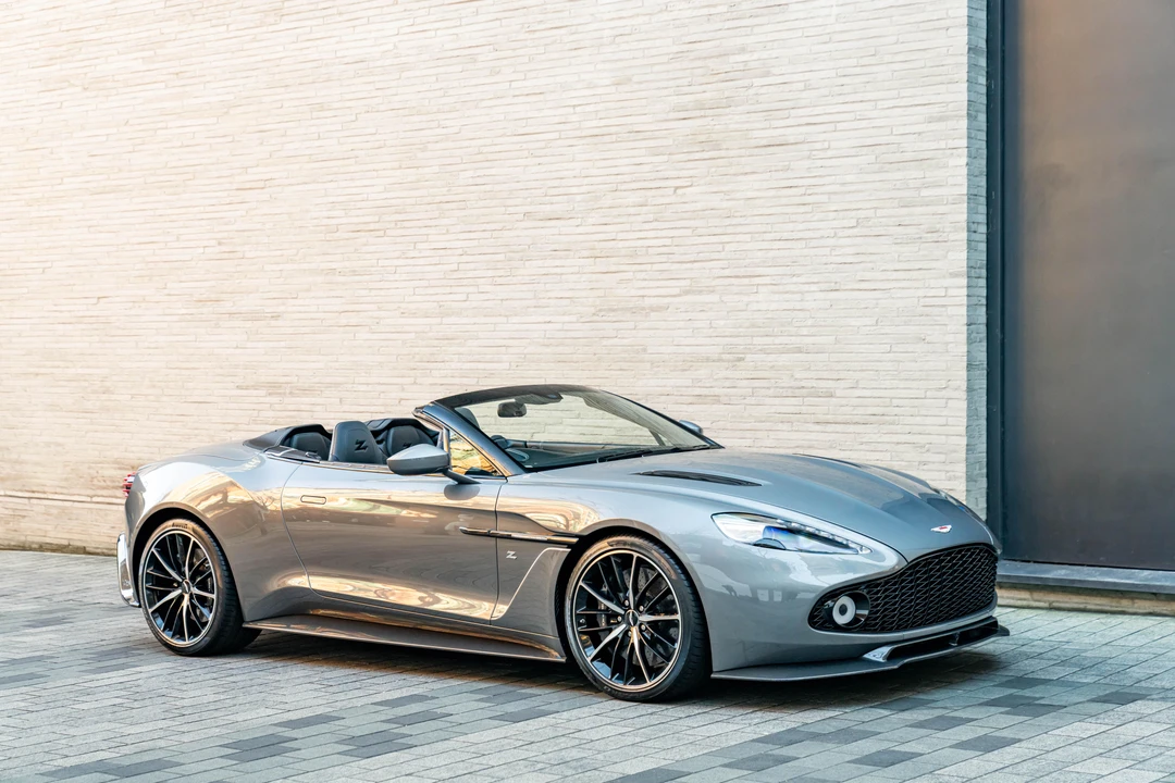 2017 Aston Martin Vanquish 2nd Gen - Image 20 of 31