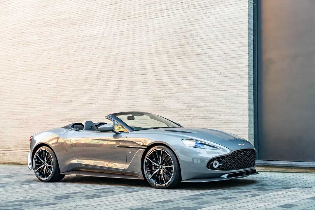 2017 Aston Martin Vanquish 2nd Gen - Image 23 of 31
