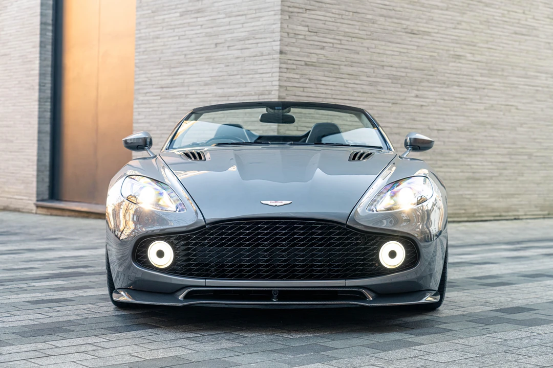 2017 Aston Martin Vanquish 2nd Gen - Image 2 of 31