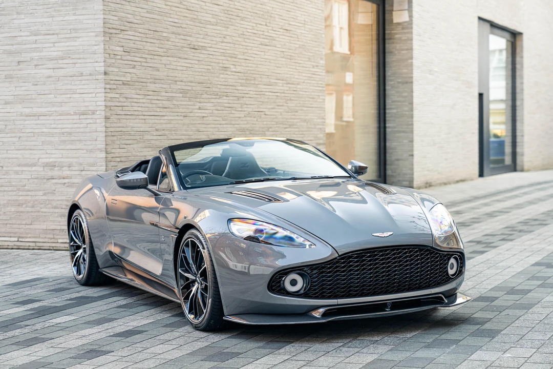 2017 Aston Martin Vanquish 2nd Gen - Image 25 of 31
