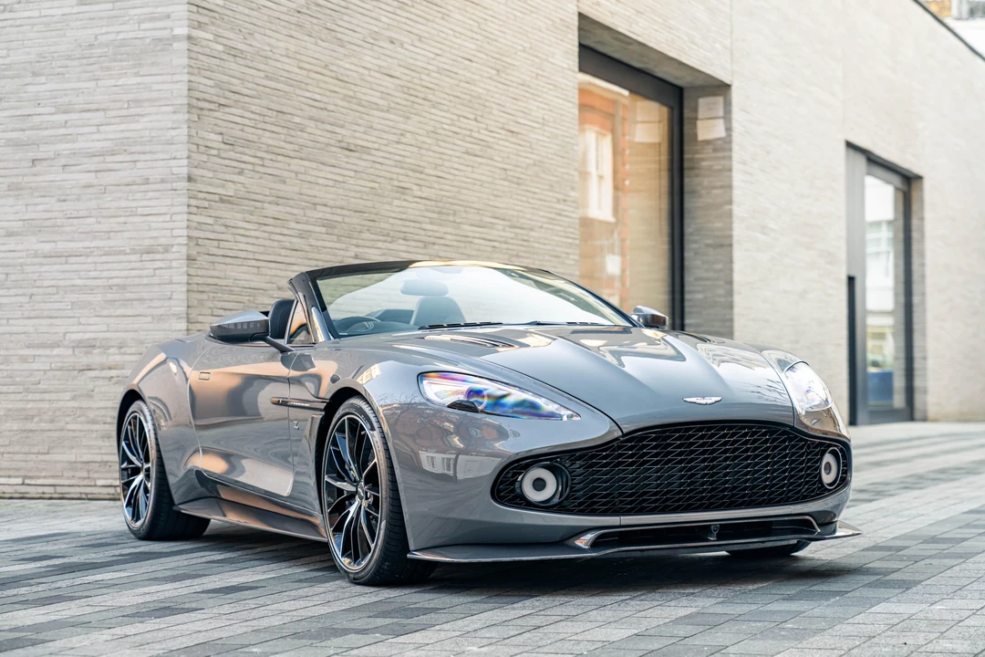 2017 Aston Martin Vanquish 2nd Gen - Image 19 of 31
