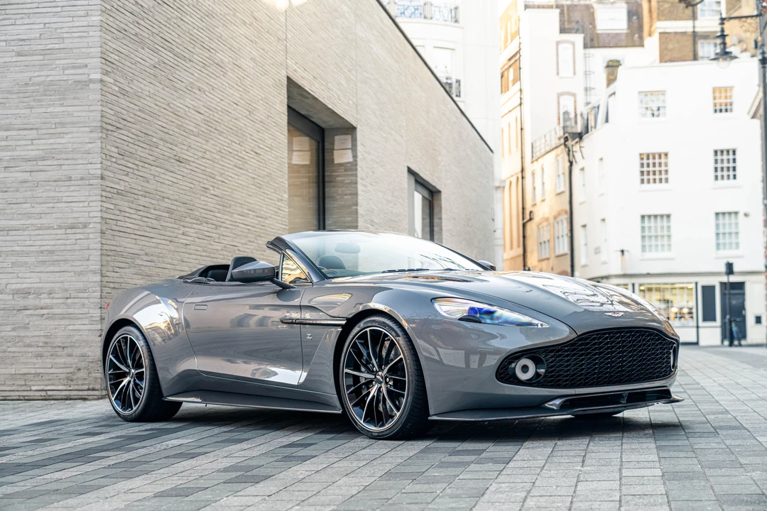 2017 Aston Martin Vanquish 2nd Gen - Image 3 of 31