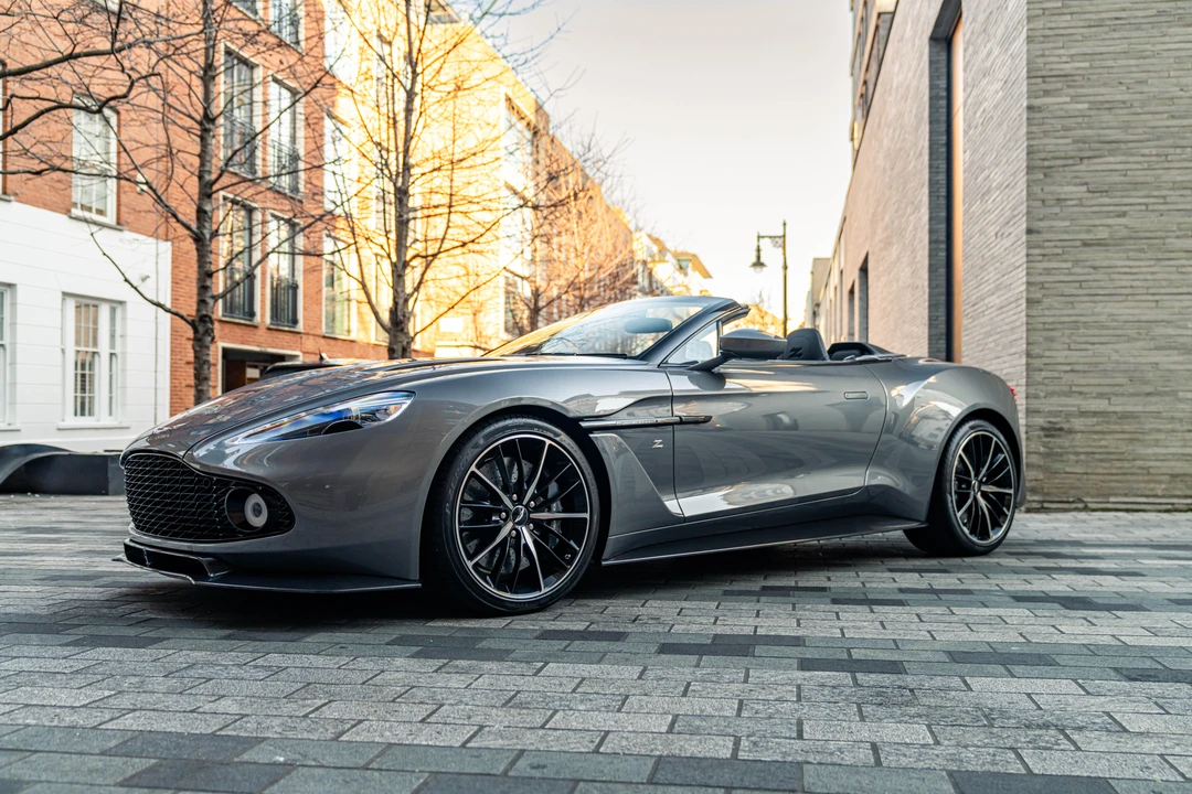 2017 Aston Martin Vanquish 2nd Gen - Image 9 of 31