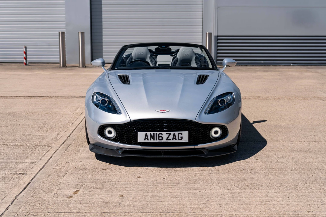 2017 Aston Martin Vanquish 2nd Gen - Image 10 of 31