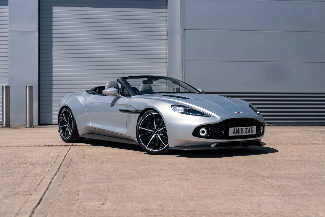 2017 Aston Martin Vanquish 2nd Gen - Image 9 of 31