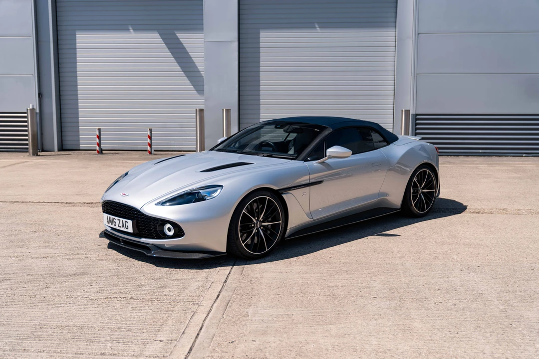 2017 Aston Martin Vanquish 2nd Gen - Image 11 of 31