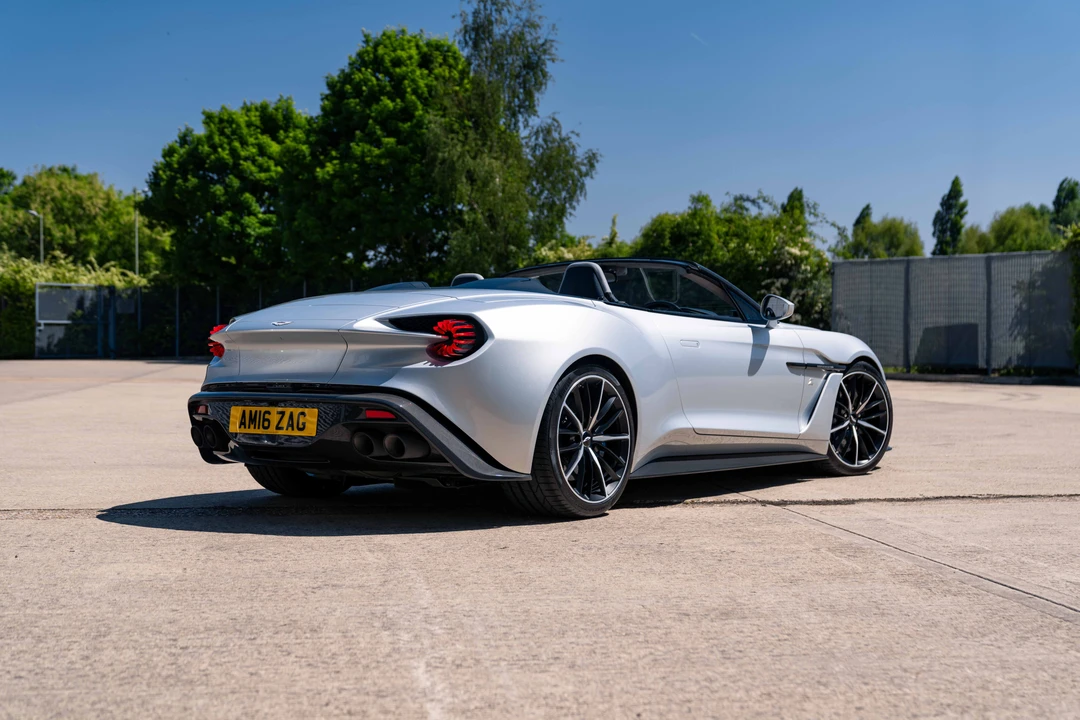 2017 Aston Martin Vanquish 2nd Gen - Image 7 of 31
