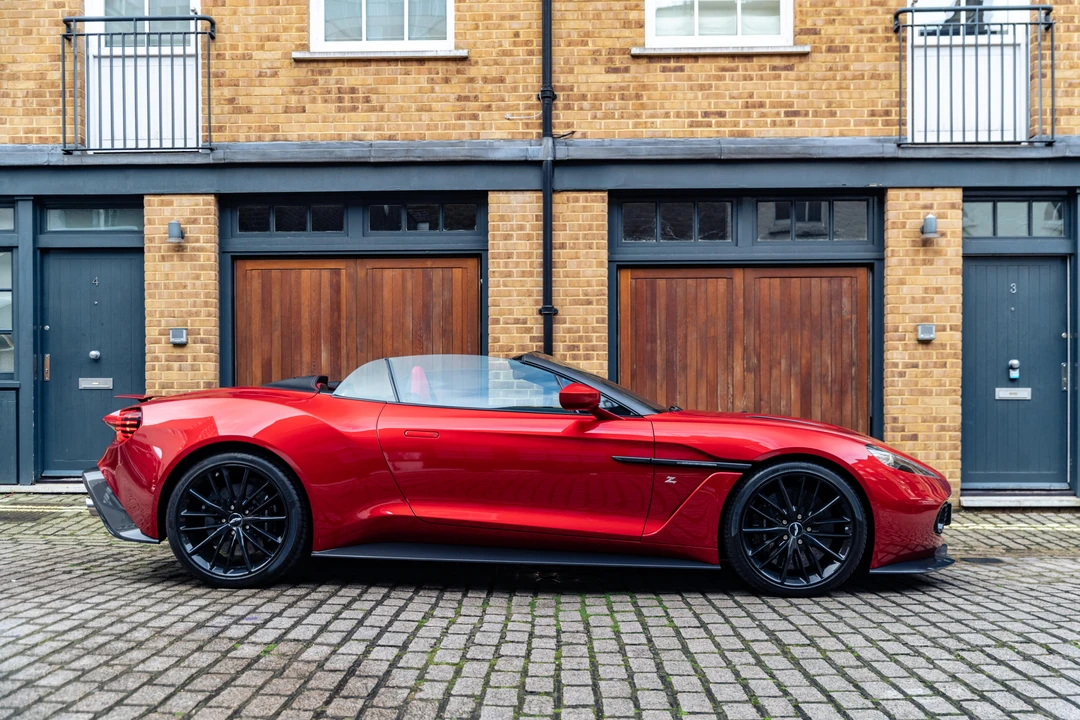2017 Aston Martin Vanquish 2nd Gen - Image 17 of 31