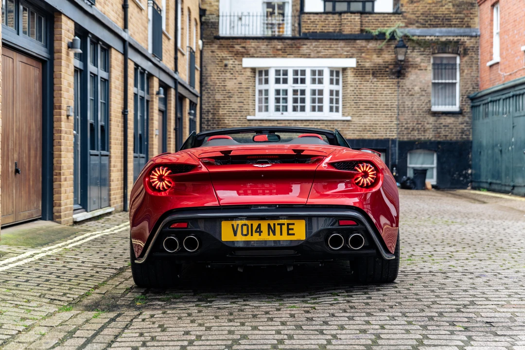 2017 Aston Martin Vanquish 2nd Gen - Image 7 of 31