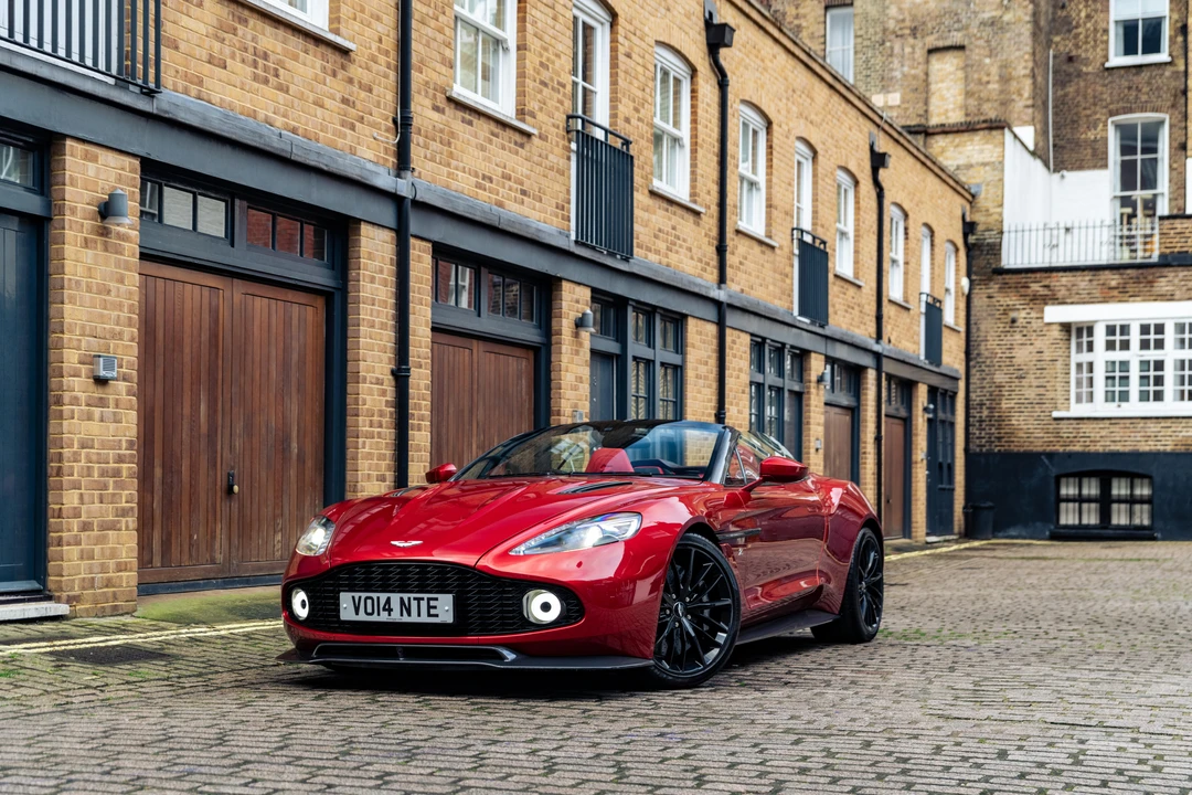 2017 Aston Martin Vanquish 2nd Gen - Image 20 of 31