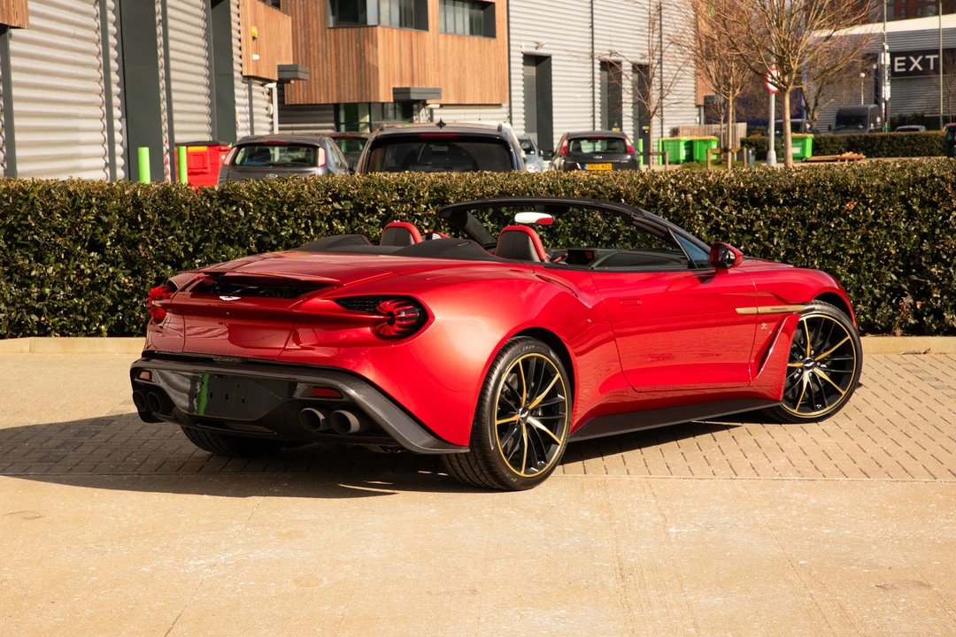 2017 Aston Martin Vanquish 2nd Gen - Image 20 of 31