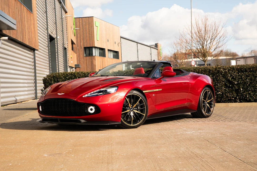 2017 Aston Martin Vanquish 2nd Gen - Image 8 of 31