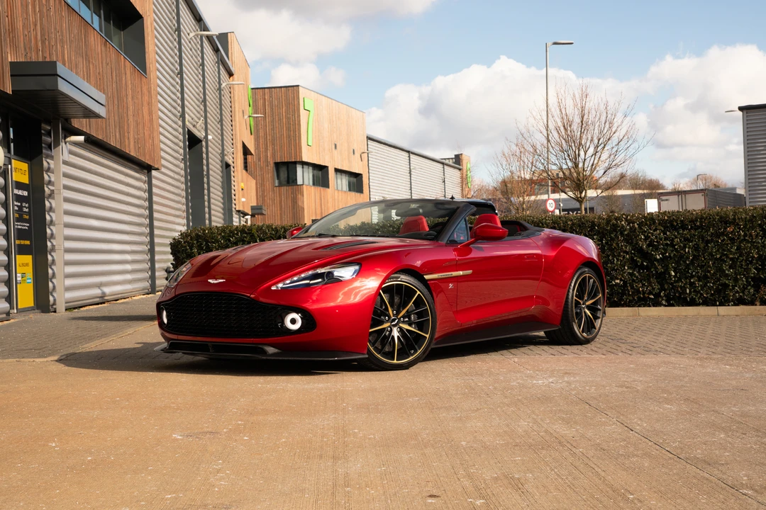 2017 Aston Martin Vanquish 2nd Gen - Image 14 of 31