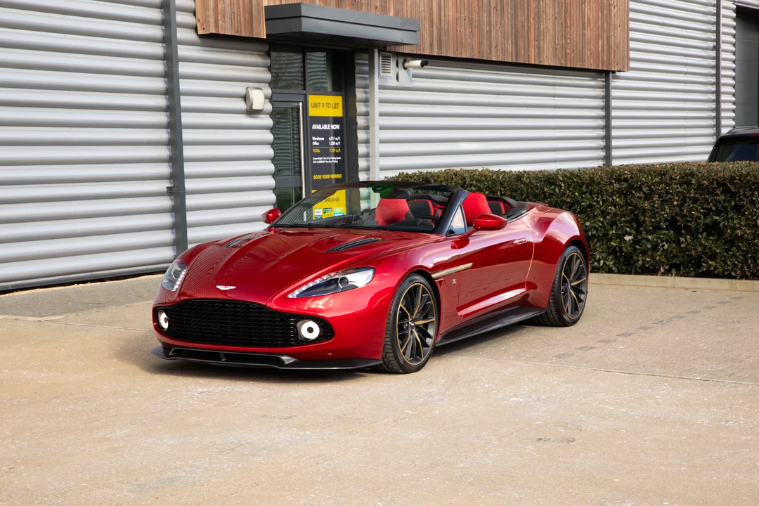 2017 Aston Martin Vanquish 2nd Gen - Image 15 of 31