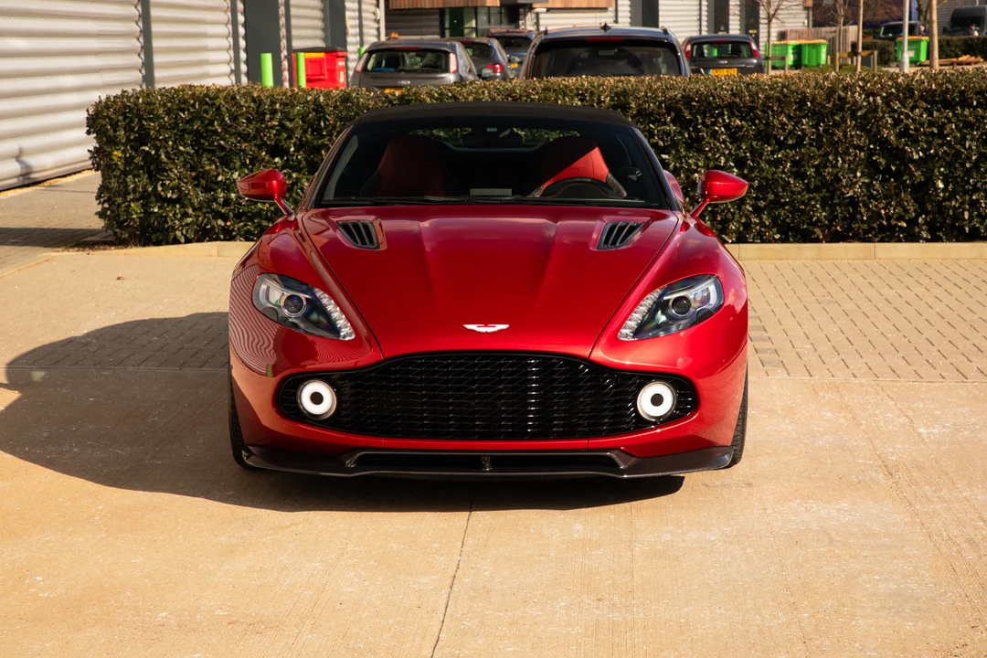 2017 Aston Martin Vanquish 2nd Gen - Image 25 of 31