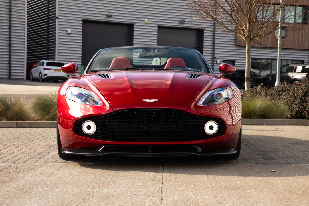 2017 Aston Martin Vanquish 2nd Gen - Image 9 of 31