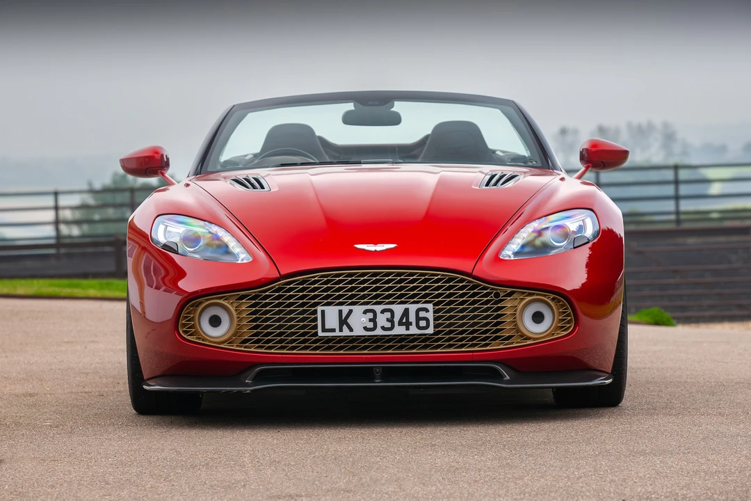 2017 Aston Martin Vanquish 2nd Gen - Image 2 of 31