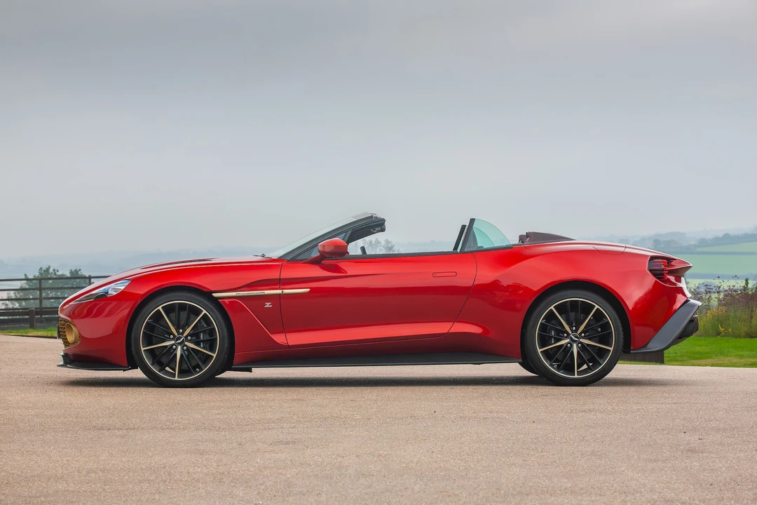 2017 Aston Martin Vanquish 2nd Gen - Image 4 of 31