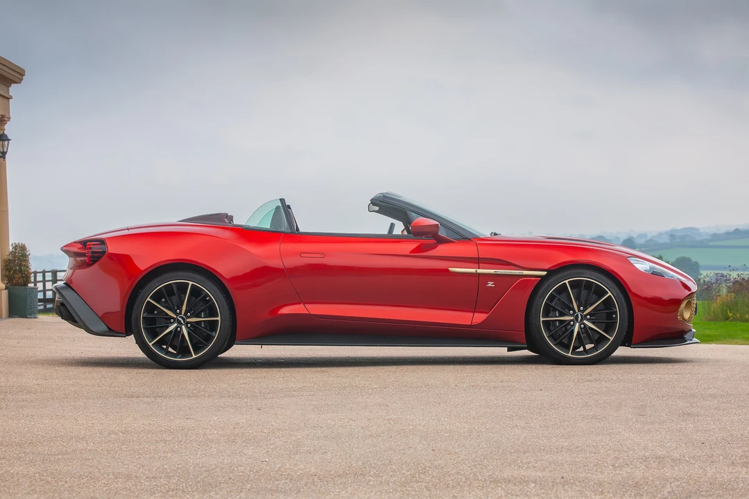 2017 Aston Martin Vanquish 2nd Gen - Image 8 of 31