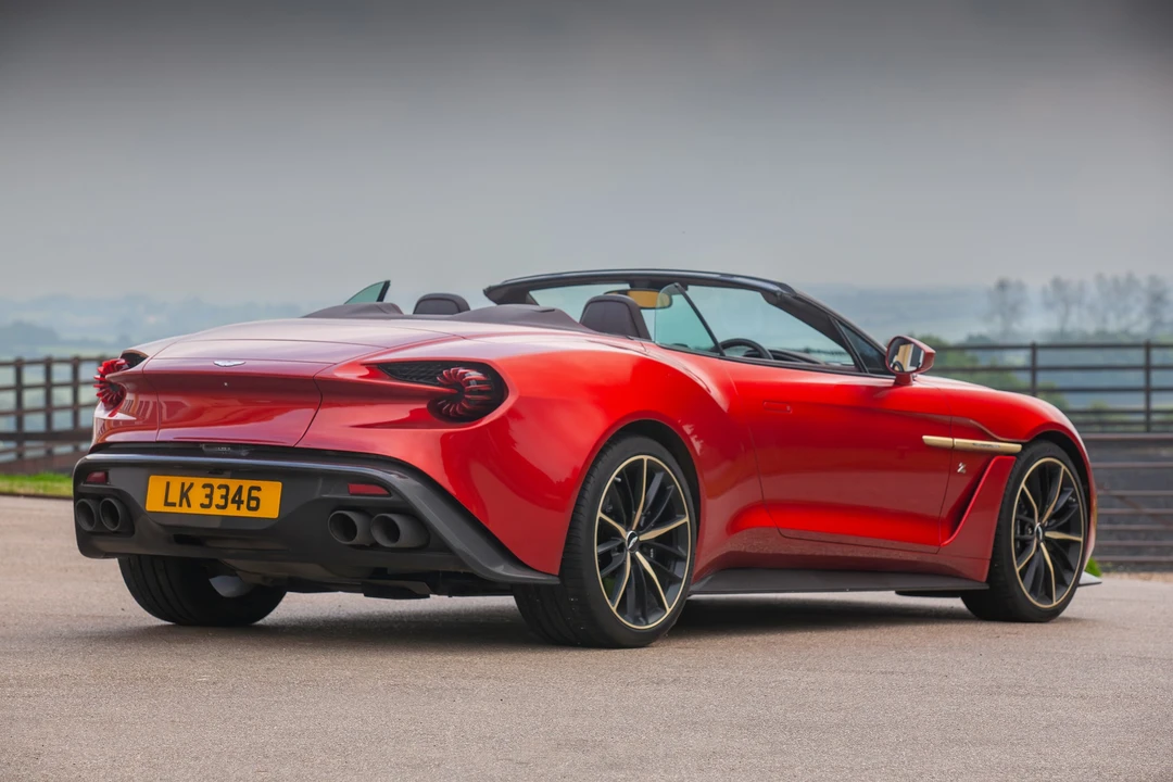 2017 Aston Martin Vanquish 2nd Gen - Image 7 of 31