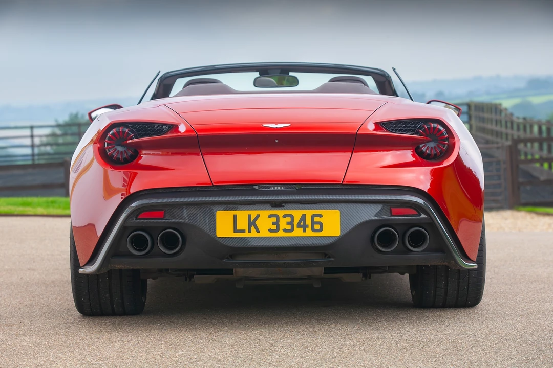 2017 Aston Martin Vanquish 2nd Gen - Image 6 of 31