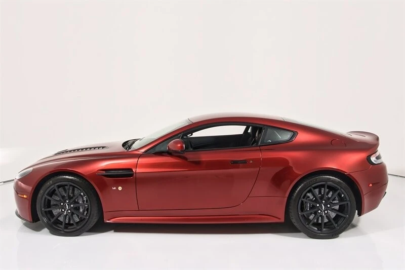 2017 Aston Martin Vantage - Image 5 of 31