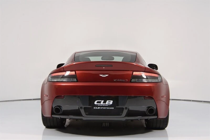 2017 Aston Martin Vantage - Image 11 of 31