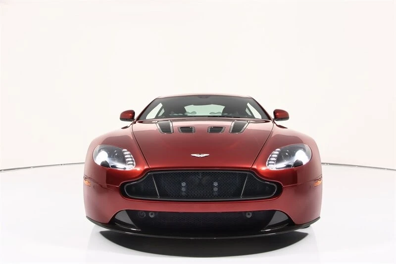2017 Aston Martin Vantage - Image 3 of 31