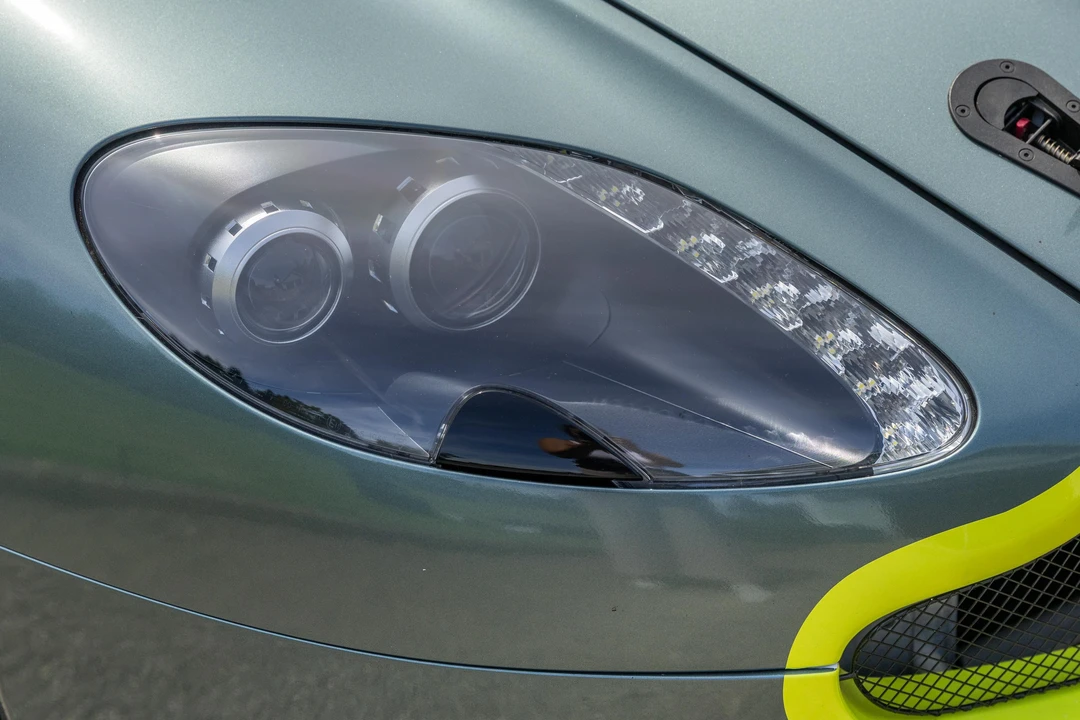 2017 Aston Martin V8 Vantage (2006-2017) - Image 9 of 31