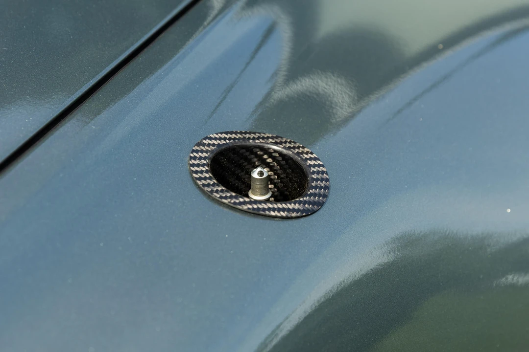 2017 Aston Martin V8 Vantage (2006-2017) - Image 28 of 31