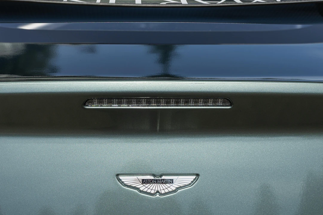 2017 Aston Martin V8 Vantage (2006-2017) - Image 20 of 31