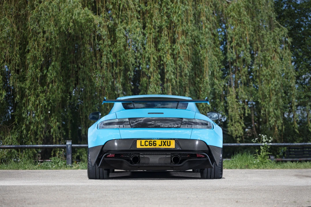 2017 Aston Martin V8 Vantage (2006-2017) - Image 5 of 31