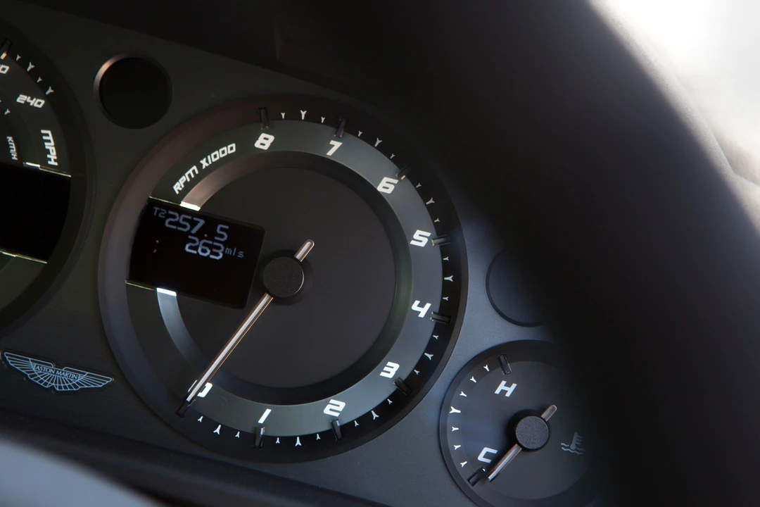 2017 Aston Martin V8 Vantage (2006-2017) - Image 25 of 31