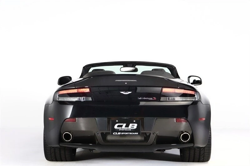 2017 Aston Martin V8 Vantage (2006-2017) - Image 12 of 21