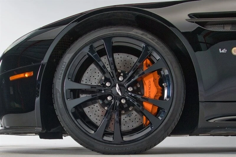 2017 Aston Martin V8 Vantage (2006-2017) - Image 8 of 21