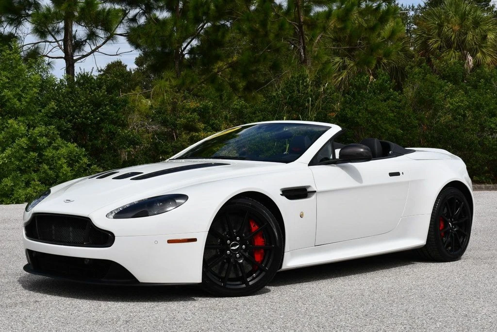2017 Aston Martin V12 Vantage (2010-2018) - Image 20 of 31