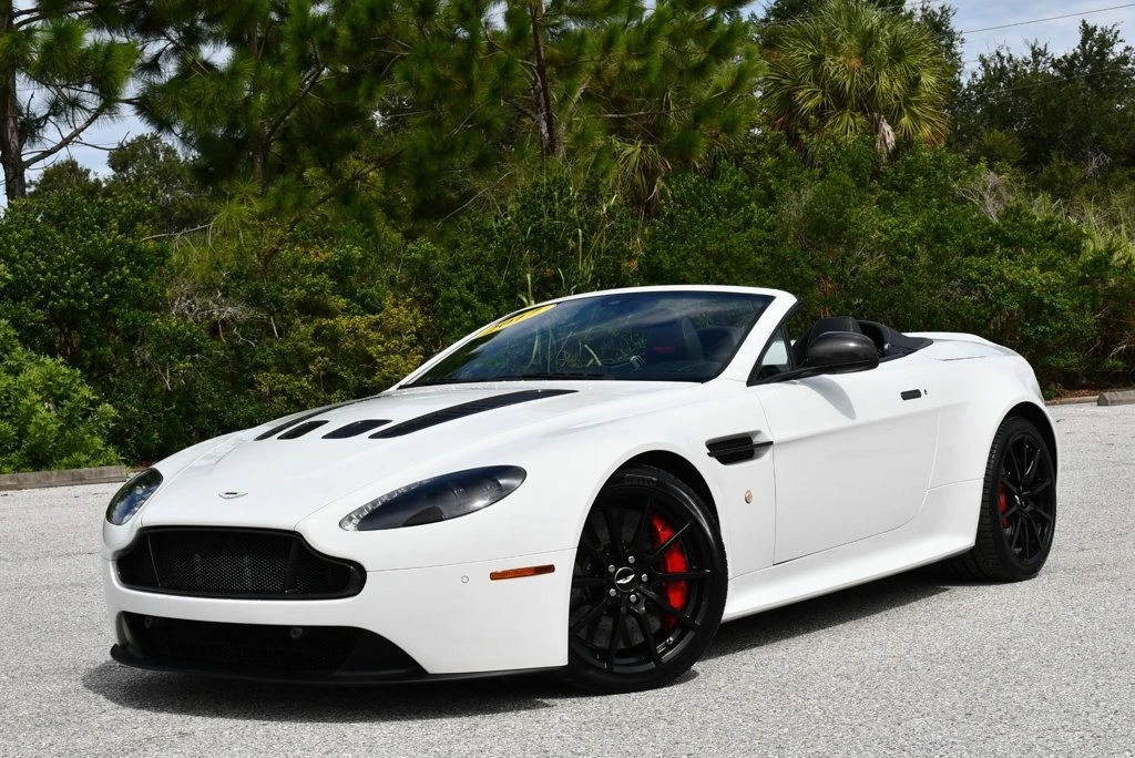 2017 Aston Martin V12 Vantage (2010-2018) - Image 19 of 31