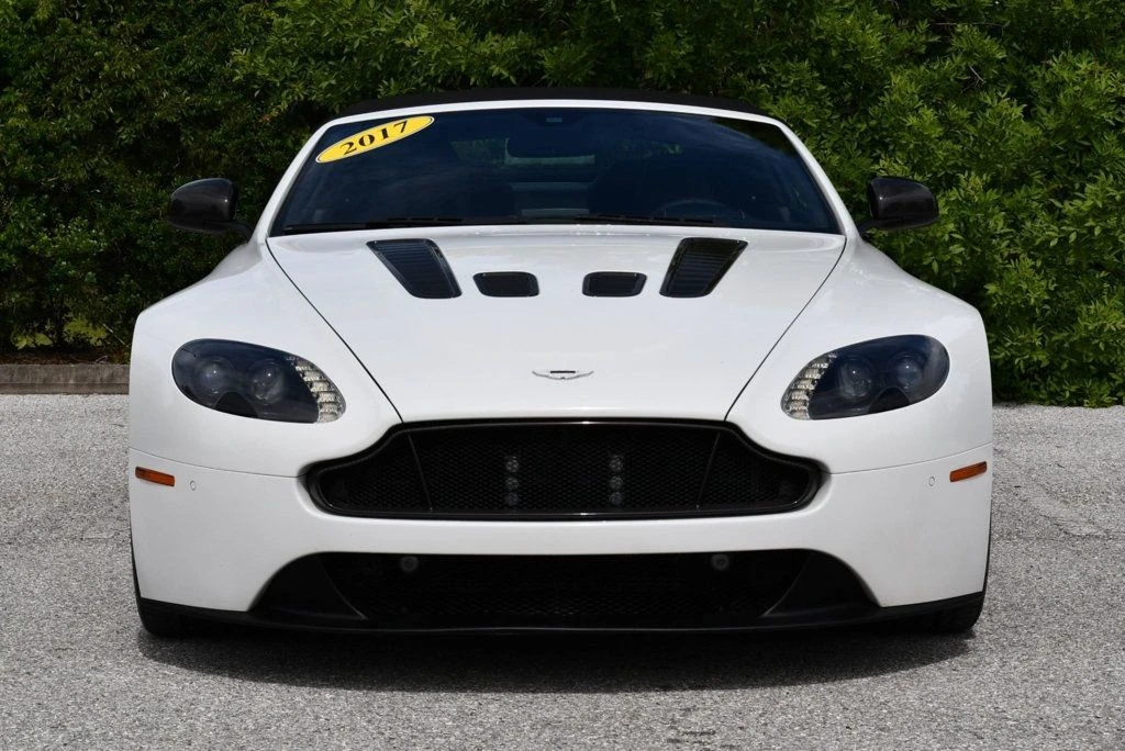 2017 Aston Martin V12 Vantage (2010-2018) - Image 9 of 31