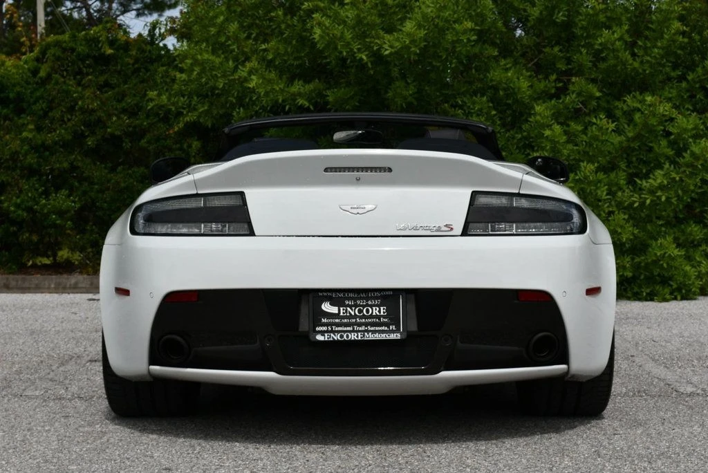 2017 Aston Martin V12 Vantage (2010-2018) - Image 5 of 31