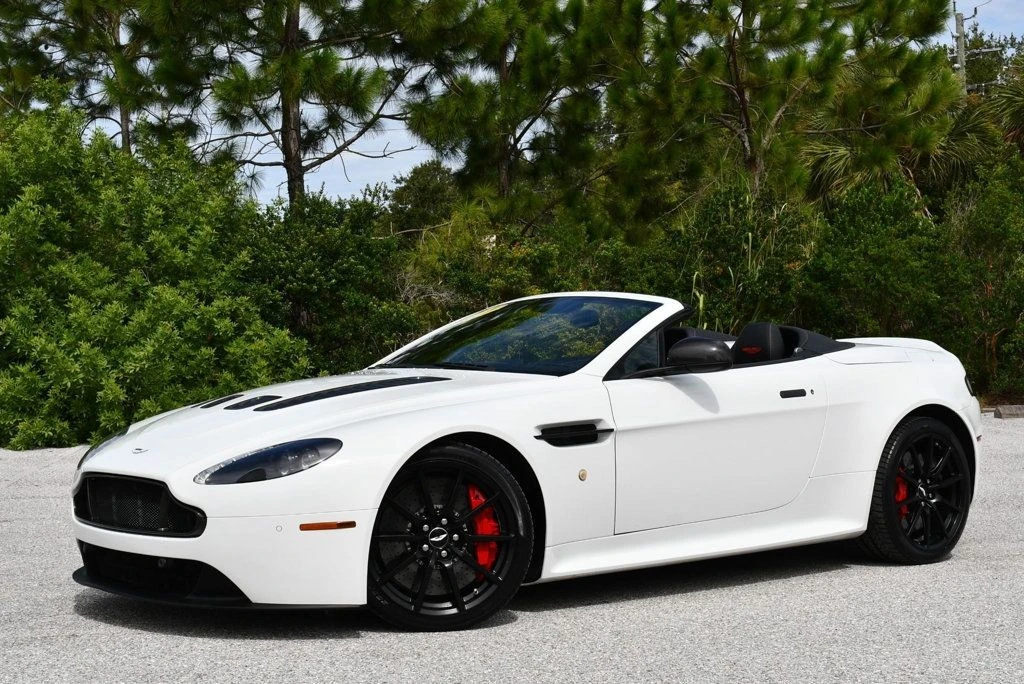 2017 Aston Martin V12 Vantage (2010-2018) - Image 21 of 31