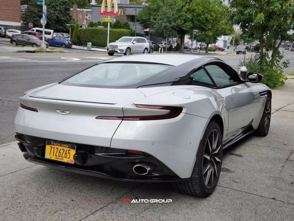 2017 Aston Martin DB11 - Image 5 of 15