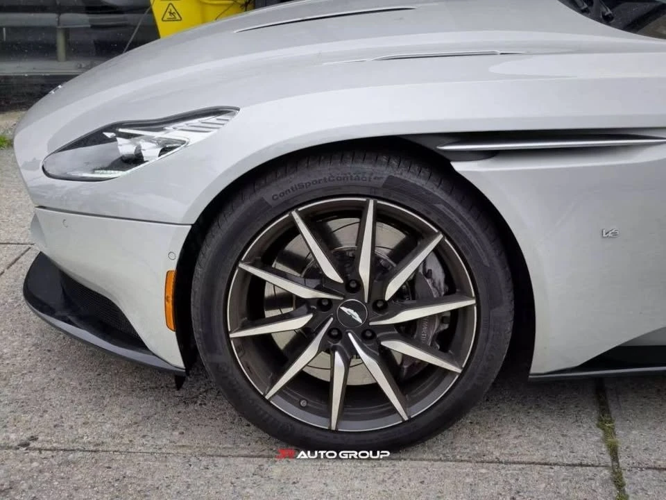2017 Aston Martin DB11 - Image 7 of 15
